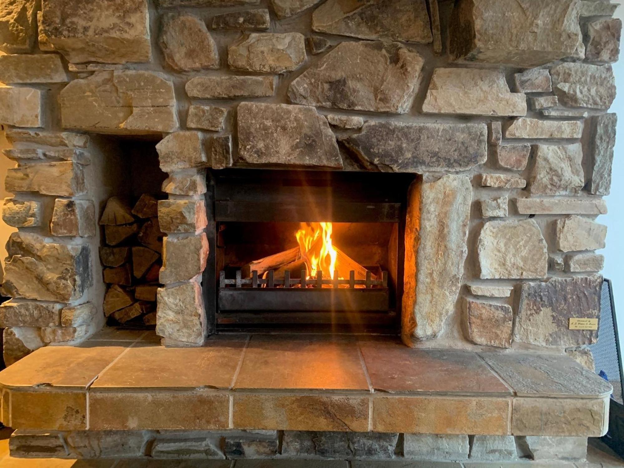 Alpine Woodsmoke Apartments Falls Creek Luaran gambar