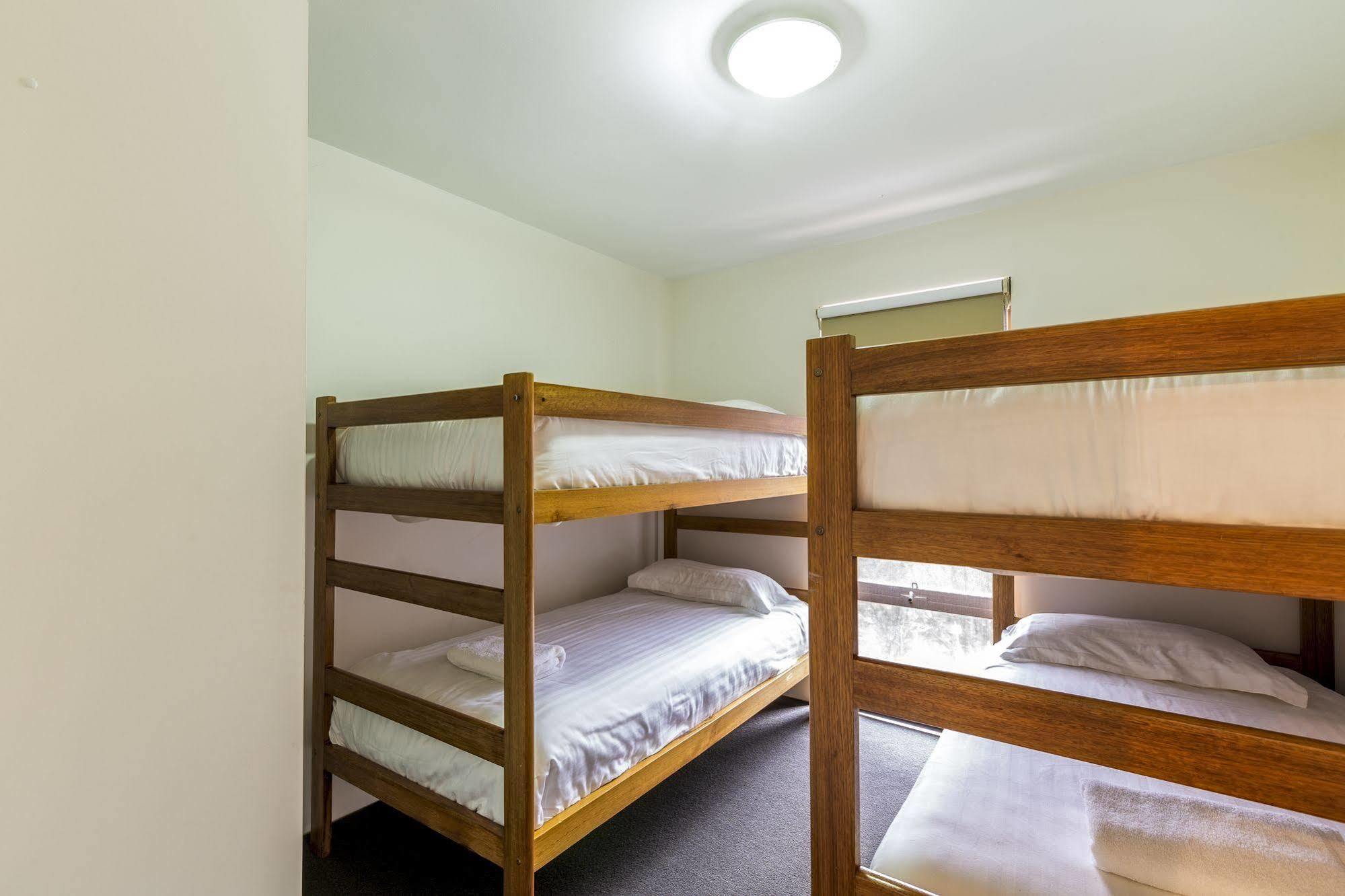 Alpine Woodsmoke Apartments Falls Creek Luaran gambar